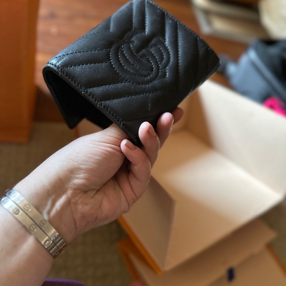 Gucci black leather wallet - Picture 5 of 8
